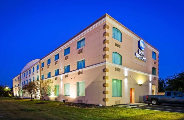Best Western Airport Inn & Suites Cleveland