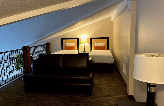 Best Western Plus Landmark Hotel