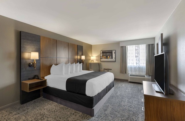 Best Western Plus The Charles Hotel