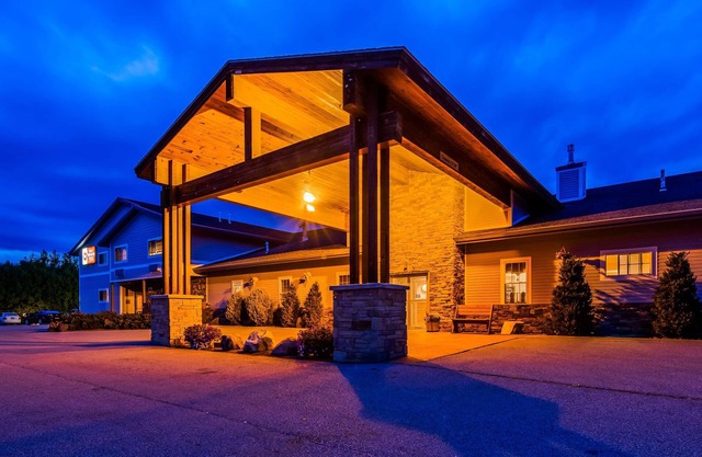 Best Western Plus Ticonderoga Inn & Suites