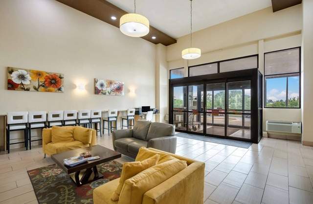 Best Western Waukesha Grand