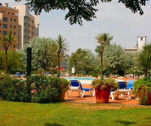 BestHomeStay- Lisbon- Garden, Pool & Garage