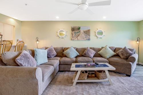 Bethany Bay - 4703 Pettinaro