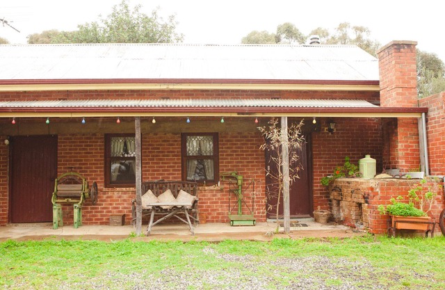 Bethany Cottages: Brick Cottage