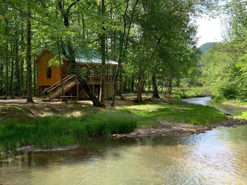 Betty's Creek Cabin