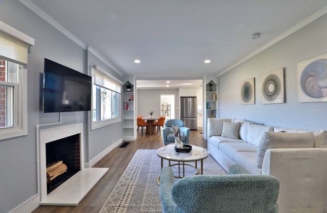 Bexley Park Modern Retreat House