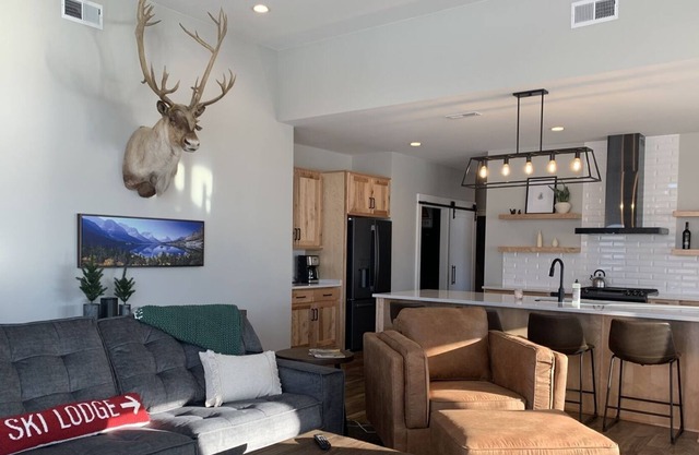 Beyond Yellowstone a dog friendly modern vacation rental with Wi-Fi and Hot Tub