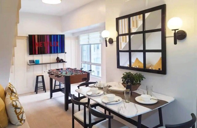 BGC - Two Bedroom Condo with Game Room - 10