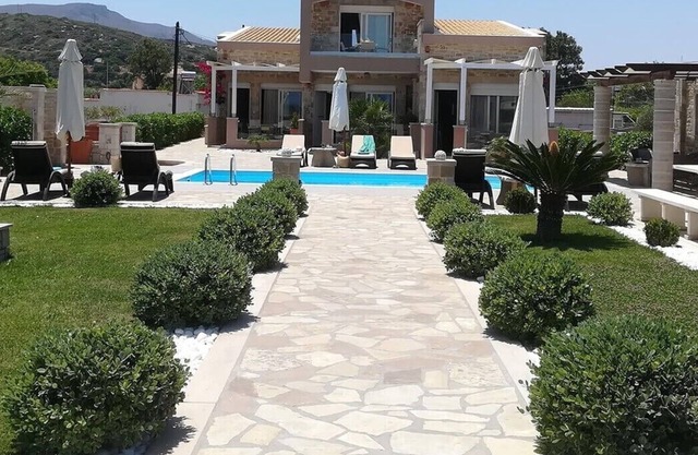 BH114 - R - Villa Palaikastro