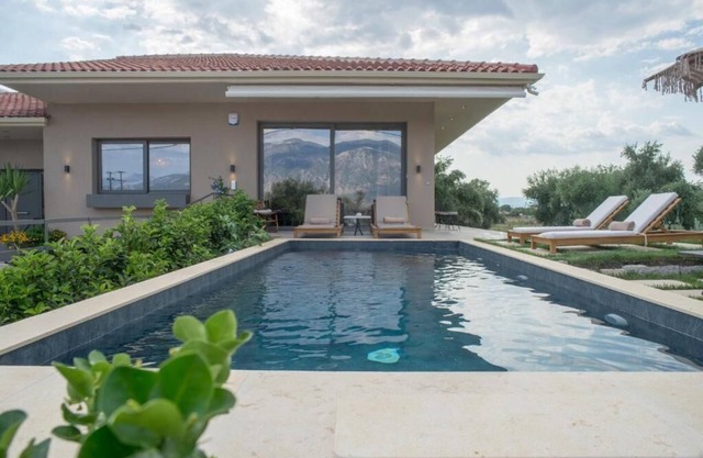 BH861 - C - Villa Kalamata