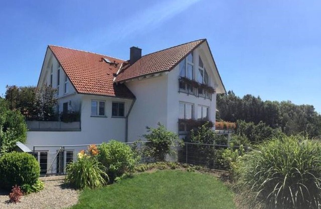 Grand appartement "Vestner" près du lac de Constance avec Wi-Fi, balcon, terrasse et jardin