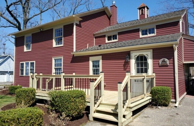 Fantastic View Lakefront Home Private Beach Lake Erie Shores