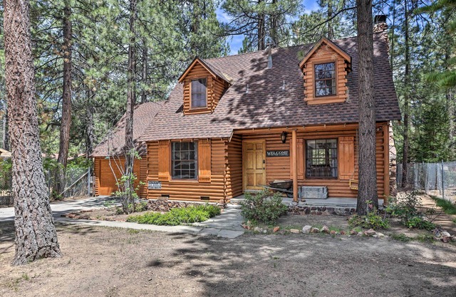 Big Bear Lake Cabin ~ 4 Mi Snow Summit Ski Resort