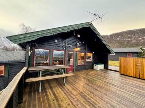 Big cabin in Lyngen Fjords