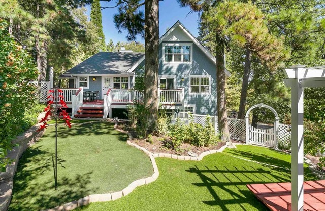 BIG Family Reunion-Hot Tub-Game Room-Yard-Karaoke