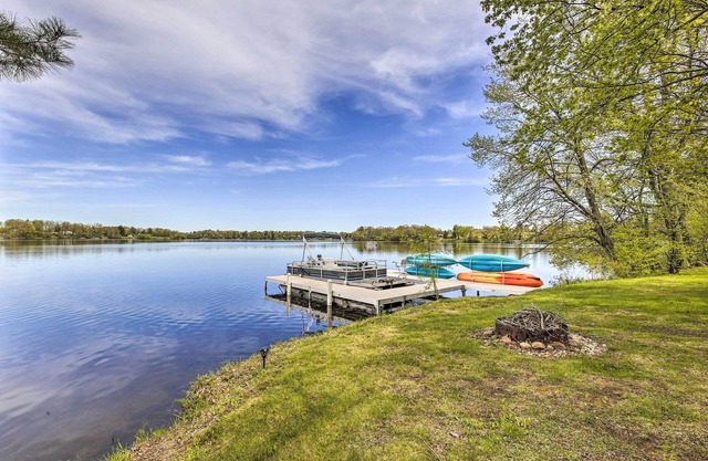 NOUVEAU! Waterfront du lac Rice rénové avec la pêche