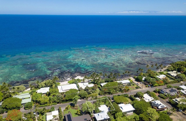 BIG ISLAND PLUMERIA COTTAGE Summer Special: Stay 7 nights get 1 night FREE!