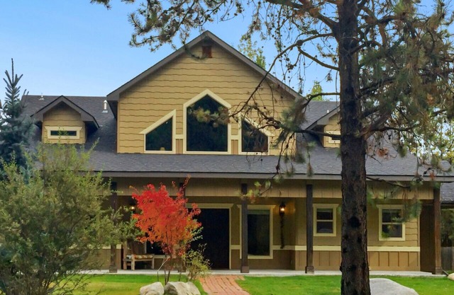 Grand chalet moderne et luxueux - réunions de famille, golf, détente!