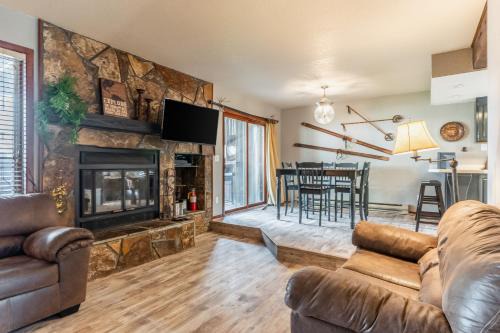 Big Mountain Getaway with Trail-Slope Access