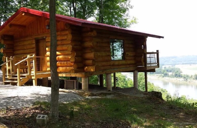 BIG TIMBER RIVER CABINES "le nid du faucon"