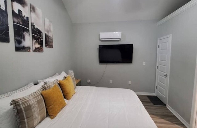 Big Tiny House Defuniak Springs