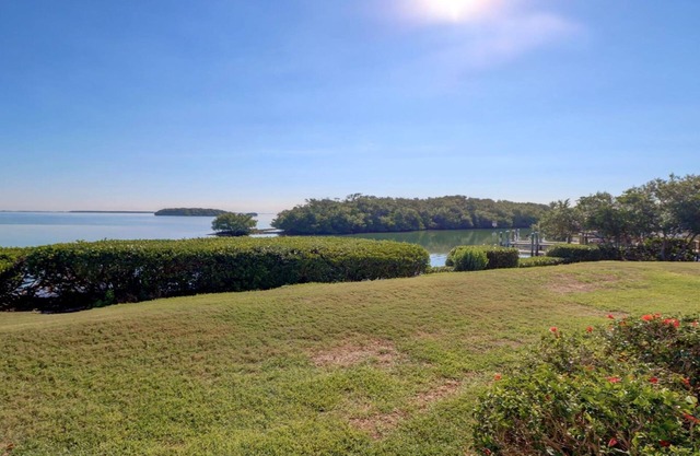 100% fine from storms! Peaceful resort. Jan 1-25 $3000 complete!*