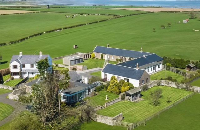 Bill's House - UK48887