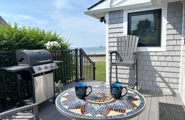 Billy's Beachside Bungalow