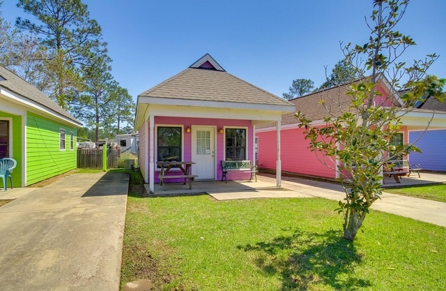 Biloxi Resort Cottage w/ Pool & Lake Access!