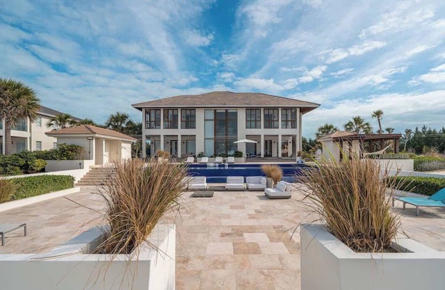 Biminis Beachfront Dream Villa