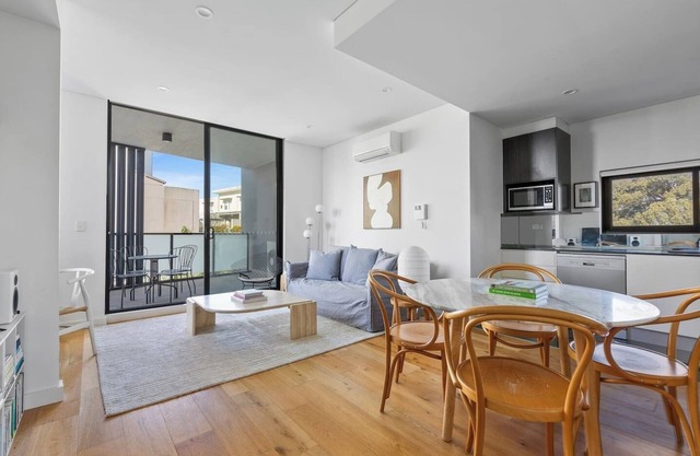 Birmingham Beacon Cosy City Escape for Couples