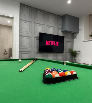 Birmingham City Modern Apartment - Table Tennis - Pool