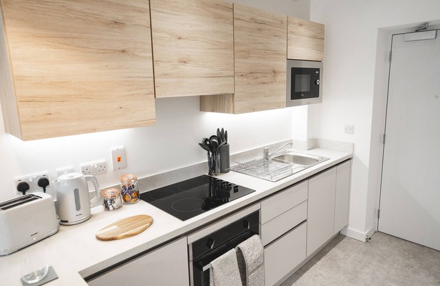 Birtin Works Apartments - Brand New - City Centre