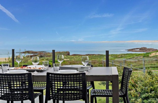 Birubi Beach House Anna Bay Beachfront