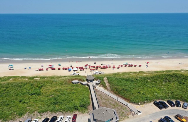 BIS-Duck Resort - 2BR/2BA - Great Pools and Beach!