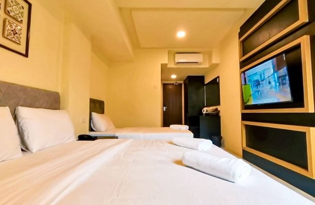 BISHOP HOTEL