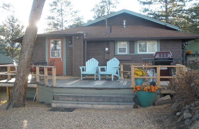 Black Bear Cottage - Cozy 1921 Cottage dans le quartier historique au-dessus du centre-ville d'Estes