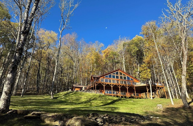 Black Bear Ridge! Newly Built! 4BD/3.5 BA