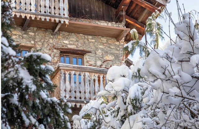Black Forest Lodge Sentez-vous au cœur de Megève, le village authentique et magique.