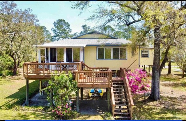 Blackwater Haven - Waterside 3 Bedroom Home with Boat Slip