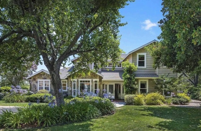 Blade & Bloom Estate: 3.5 acre Private Resort. Family Retreat, Weddings, Events