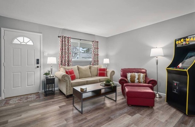Blair's Charming 3 Bedroom House in O'Fallon