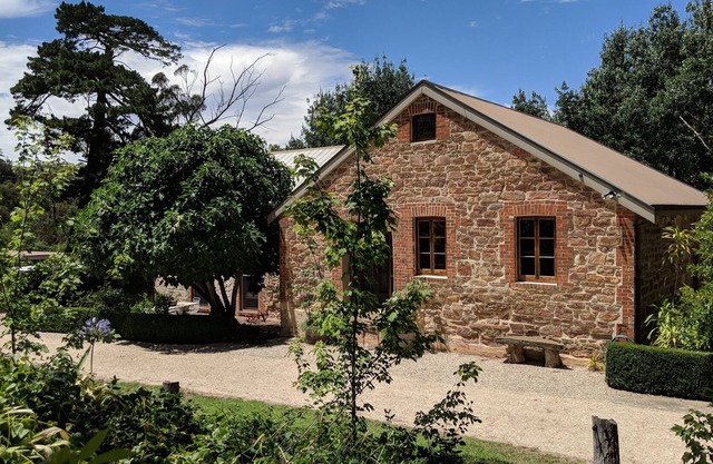 Blakiston Creamery - Charme rustique avec une touche moderne