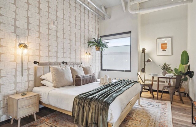 Bliss Studio | Pet friendly, Gym, Game Rm