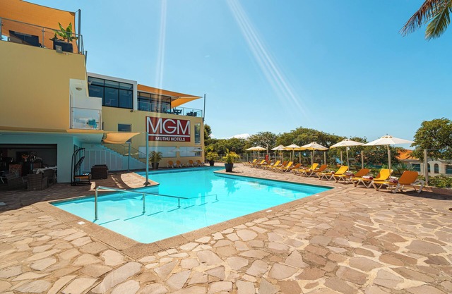 Blissful Getaway! Mountain View, Swimming Pool, Spa & Wellness, Free Parking!