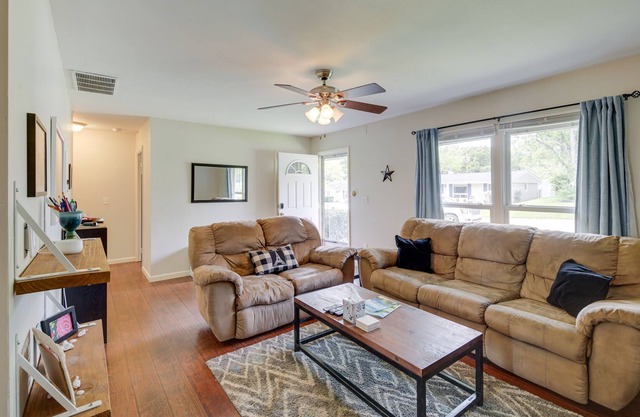 Bloomington Vacation Rental ~ 3 Mi to University!