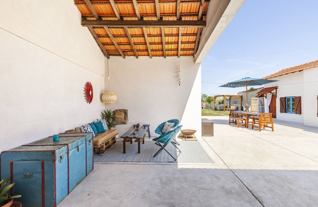 Bloomoon House - Renovated rural house with swimming pool