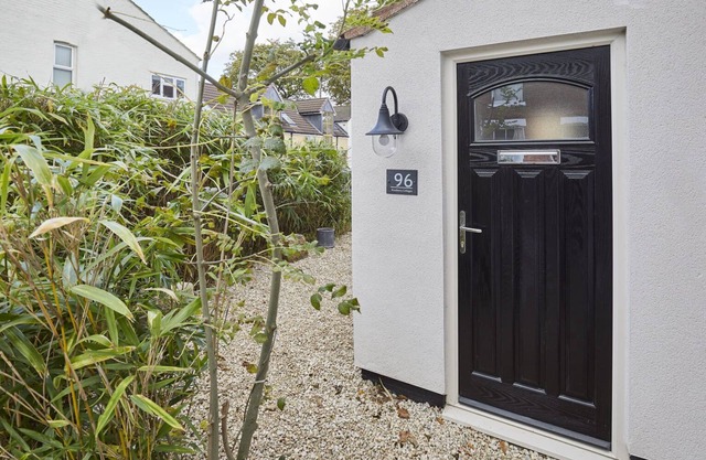 Blossom Holiday Lets - 96 Roseberry Cottages