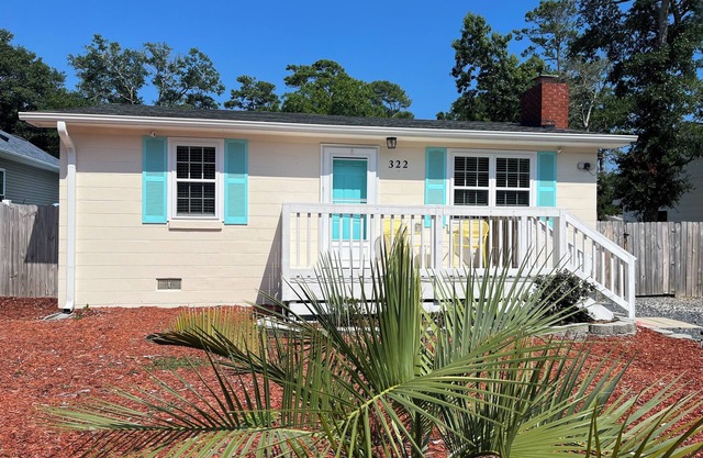BLOWFISH!!Relax in our Beach Bungalow, located within easy access to 46th street
