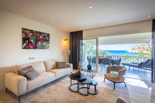 Blue Emerald at Blue Bay Beach & Golf Resort